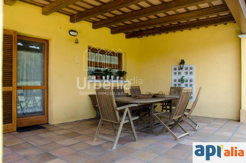 Foto 76d5d827-2e9a-4495-b34f-e15452e00284. Casa amb calefacció aparcament a Llinars del Vallès