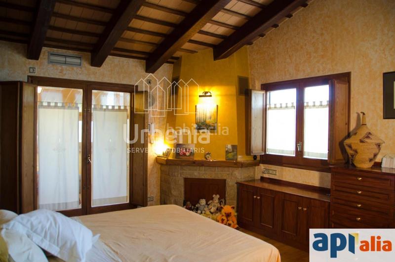 Foto d39032fa-5fe8-42cd-96e9-793f1e403002. Casa amb calefacció aparcament a Llinars del Vallès