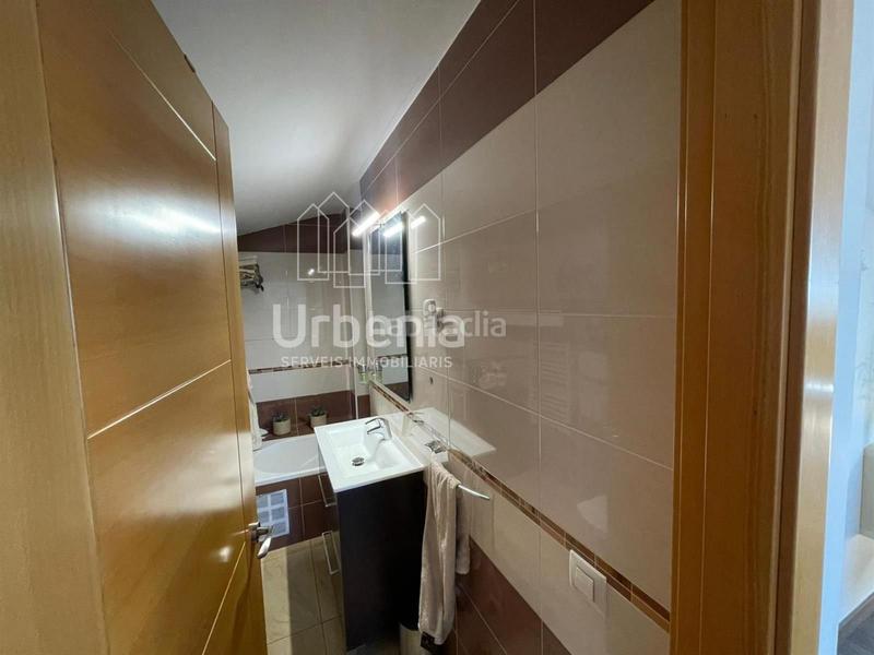 Foto 04f4c717-dcee-41bc-a650-7dfa19238657. Dúplex  en venta en Sant Pere Nord Terrassa