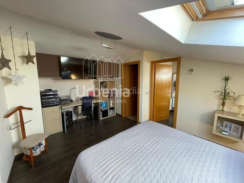 Foto 41984c29-fa6d-433a-9b96-ba9f32970882. Dúplex  en venta en Sant Pere Nord Terrassa