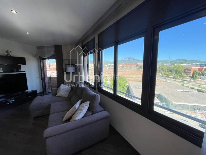 Foto aeaa61e4-724a-43a0-8c83-fd4a05a36324. Dúplex  en venta en Sant Pere Nord Terrassa