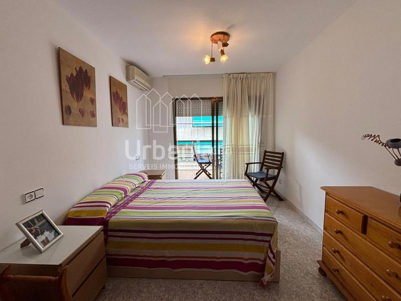 Foto d8223015-b92a-488f-ac4e-29c84f0735d1. Duplex con parcheggio piscina in Centre Pineda de Mar