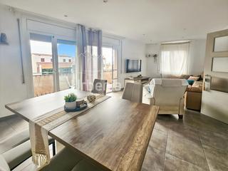 Piso en Canet de Mar. Impresionante piso reformado en canet de mar !!