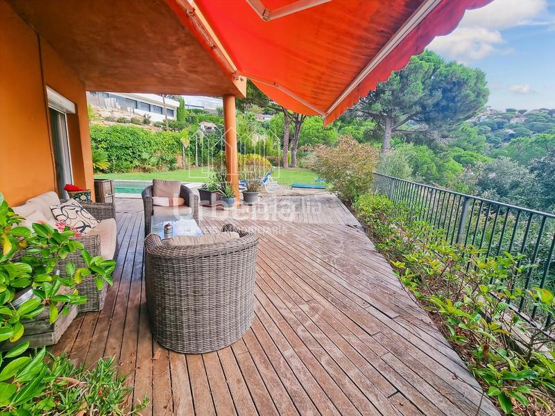 Foto 14d88f28-6a73-4d73-b2d9-1c76c547534e. Casa  , urbanización la llobera!! en Cabrils