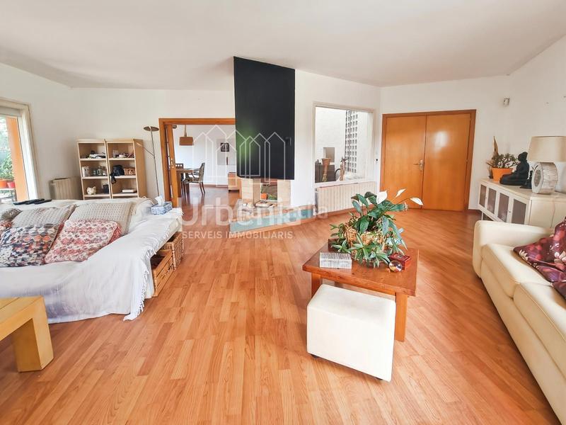 Foto 609ed982-dc9e-4817-8cf0-b046ac8e7ec8. Casa  , urbanización la llobera!! en Cabrils