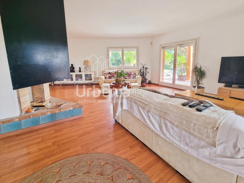 Foto 9a16f664-0720-4e82-b6ef-fa3813268ab8. Casa  , urbanización la llobera!! en Cabrils