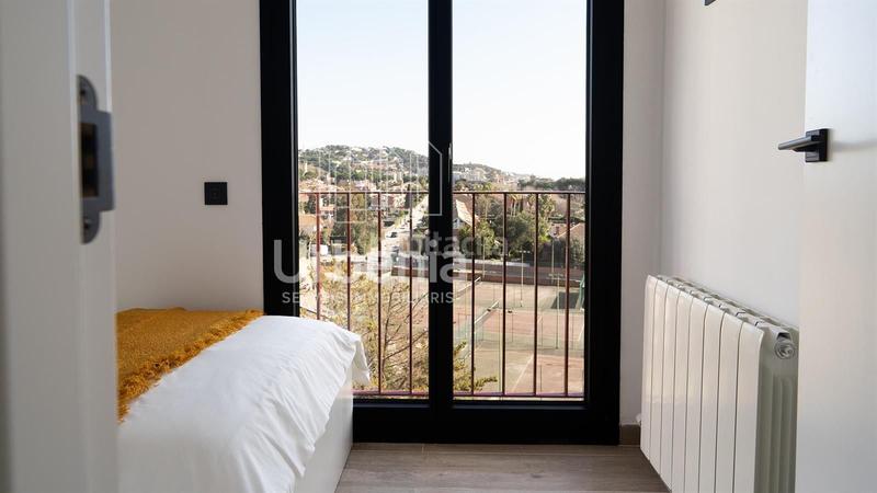 Foto b0fa2aa2-b09a-4152-ae31-fee4cee63115. Attique avec parking piscine dans El Balís Sant Andreu de Llavaneres