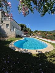 Xalet a Calella. Chalet independiente en sant quirze, calella con piscina privada