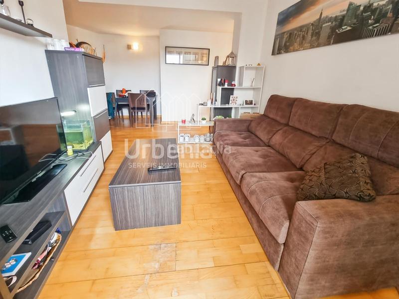 Foto 79c07a3a-86bf-4817-a191-1e28b39bfe00. Appartamento con parcheggio piscina in Via Europa - Parc Central Mataró