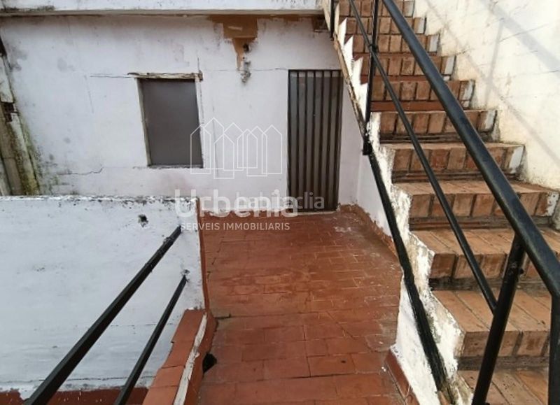 Foto 30b1b16c-535c-4c7b-92fb-18eb0e1d817b. Casa adossada a Poble Nou Terrassa