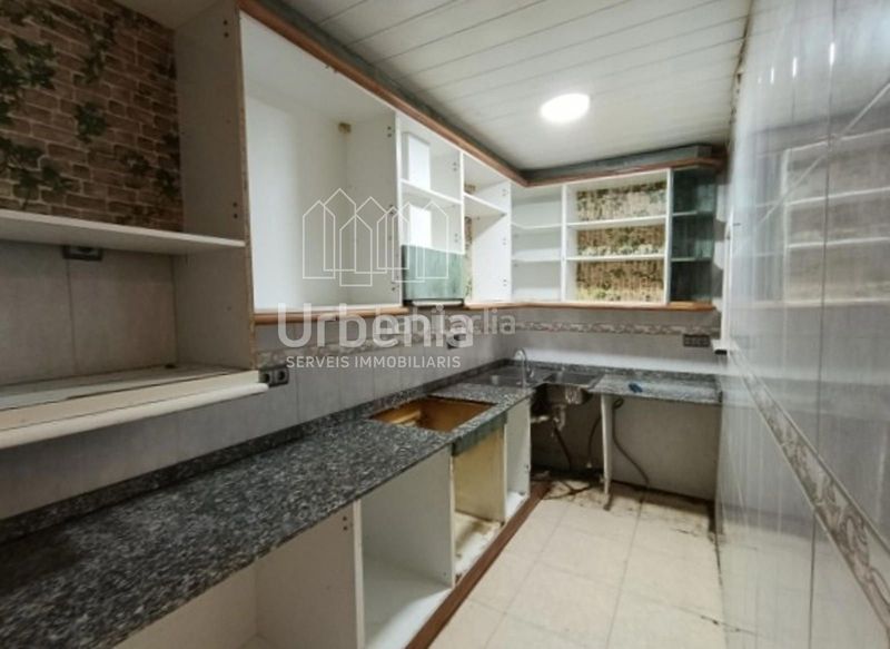 Foto 84d85356-9134-45eb-b58e-7dca4ff8afbf. Casa adossada a Poble Nou Terrassa