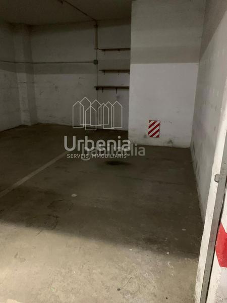 Foto 7ed19bb7-b9df-4d91-ae9a-97043a7ea8df. Autoparkplatz in Centre Pineda de Mar