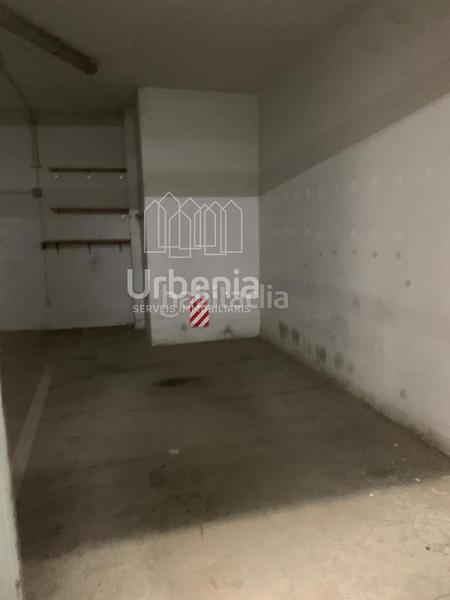 Foto bbcbe62b-aaa1-402c-a20c-b849bd751e85. Autoparkplatz in Centre Pineda de Mar