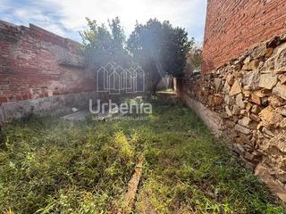 Finca rústica a Centre. Parcela en venta en semi centro de pineda de mar!