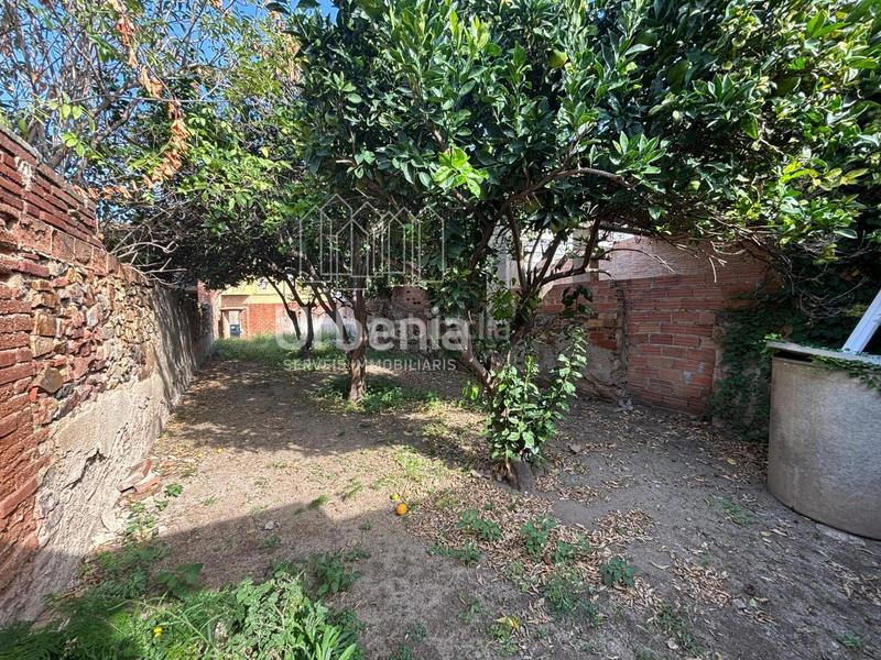 Foto 44773743-77b6-4fc1-8b40-2e23fe49c361. Fondo rustico in Centre Pineda de Mar