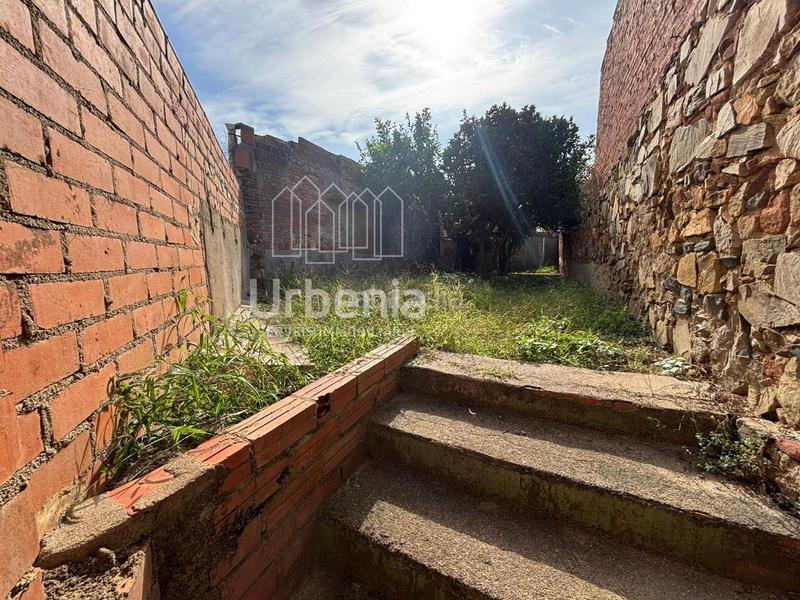 Foto 5f56e9d2-2dd0-41df-8b1e-85bcb8f1b425. Fondo rustico in Centre Pineda de Mar