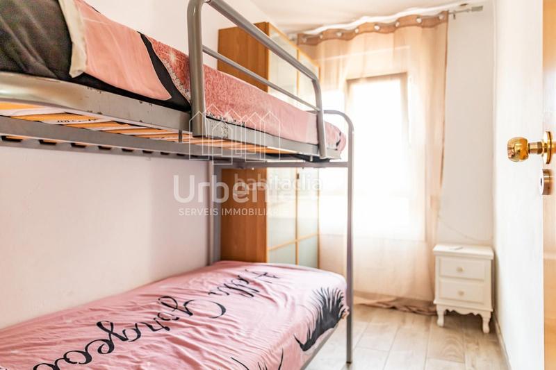 Foto 037b03d9-9cfc-426c-99c5-b7c816aa3366. Piso  de 4 habitaciones con licencia turística en Premià de Mar