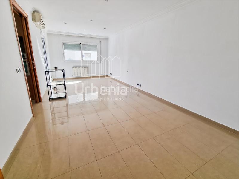 Foto 49be8a71-70c4-4af1-912f-eff13eab1818. Flat with heating in Cerdanyola Nord Mataró