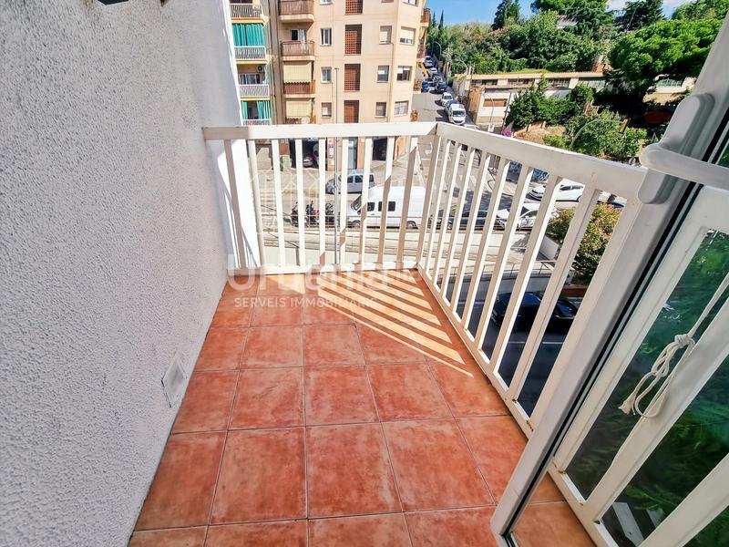 Foto c5b6987f-d253-4cb6-bfcc-48a5df48e8e3. Flat with heating in Cerdanyola Nord Mataró