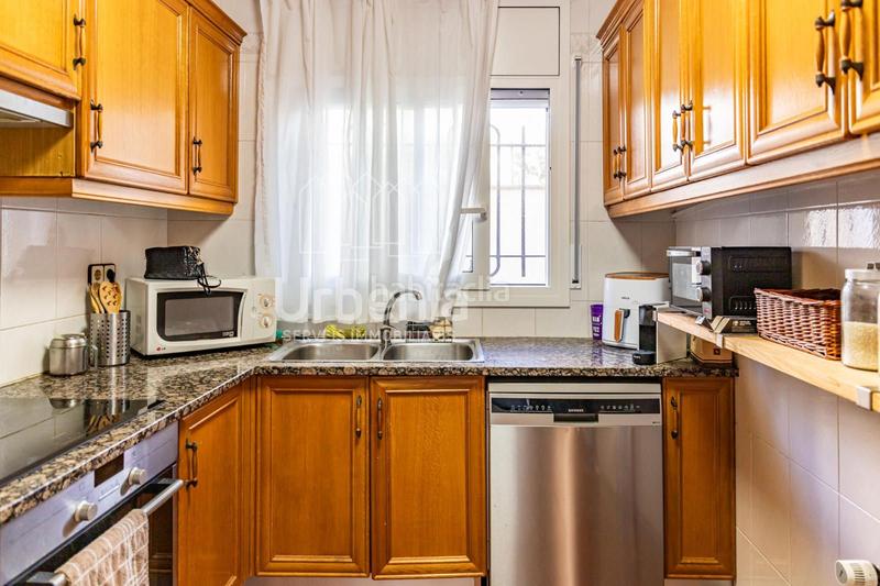 Foto a33aa56c-9035-4df3-b3d5-f8df752561ae. Casa amb calefacció aparcament a Cabrils