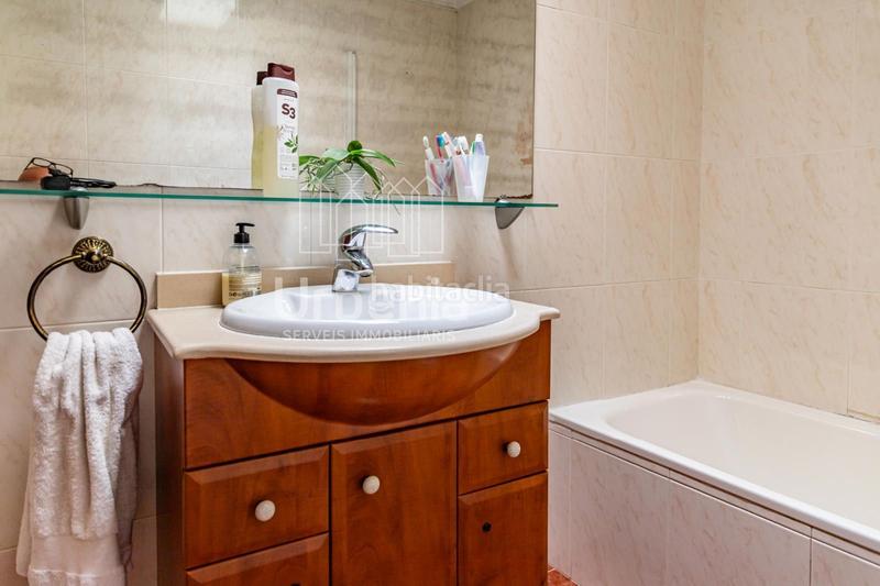 Foto e918faff-ab0b-405f-8e8e-46c5371552dd. Casa amb calefacció aparcament a Cabrils