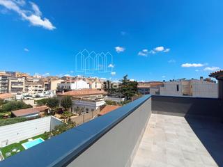 Dúplex a San Pere. Duplex con terraza y tres habitaciones  obra nueva