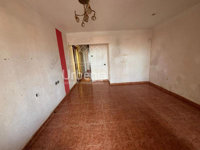 Foto 4d23ac1f-6596-4a97-91bf-9f461308e9df. Piso ático con amplia terraza ! en Centre Pineda de Mar