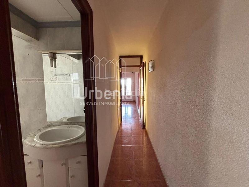 Foto a99e4ab1-1aae-47ad-b586-91d05379c1b4. Piso ático con amplia terraza ! en Centre Pineda de Mar