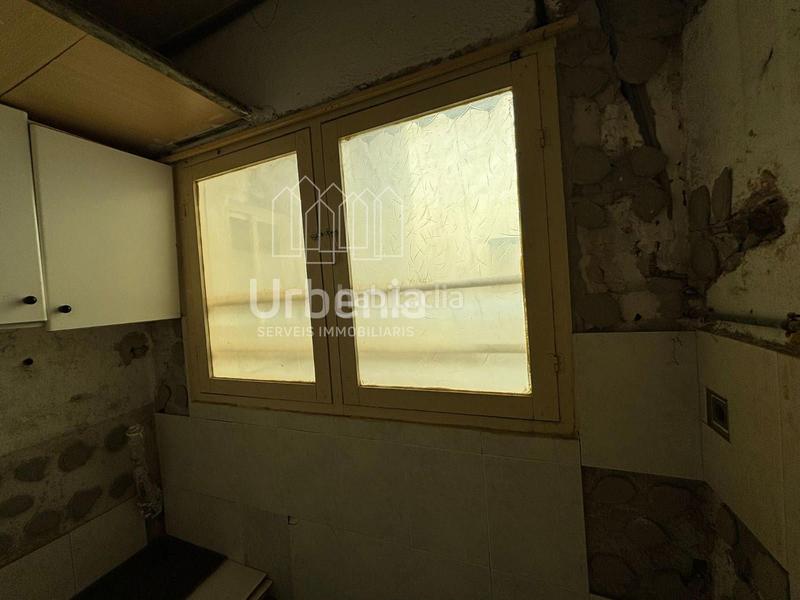 Foto ce3d2660-06e5-4f3c-bb44-87b4d9a3af24. Piso ático con amplia terraza ! en Centre Pineda de Mar