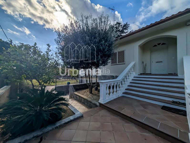 Foto 0c967717-0587-4dde-8a52-4a7158027bcd. Chalet con riscaldamento parcheggio in Nucli Urbà Argentona