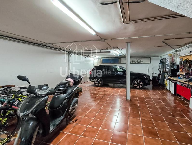 Foto 3245db73-9da1-4cf7-b1ff-93d4d0deaf64. Chalet con riscaldamento parcheggio in Nucli Urbà Argentona