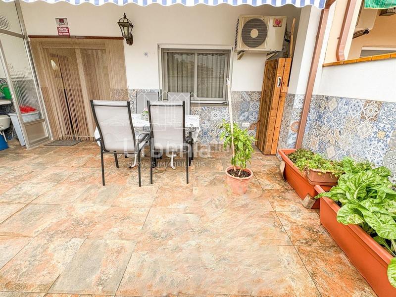 Foto b29af8e5-2928-40fa-a690-45f16e66a036. Casa adosada adosado en venta . en Poble - Casc Antic Castellar del Vallès