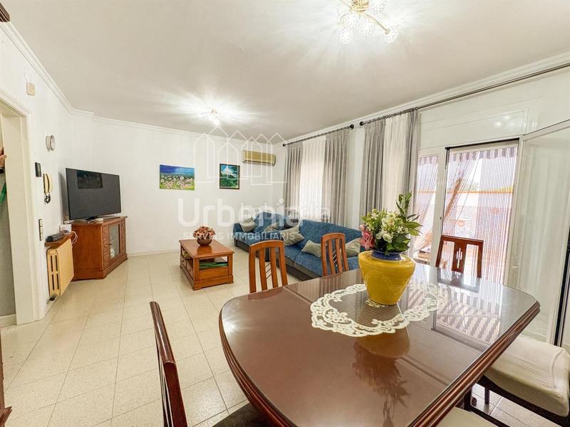 Foto bb890e51-2bf0-4085-a7c4-90cd91258ef8. Casa adosada adosado en venta . en Poble - Casc Antic Castellar del Vallès