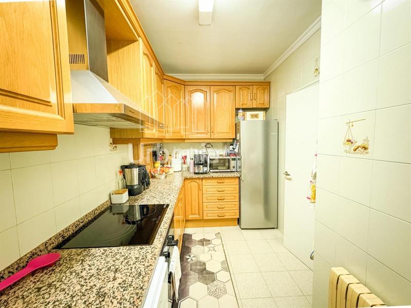 Foto de0eaefc-d6f1-4426-9b93-9212d121b35e. Casa adosada adosado en venta . en Poble - Casc Antic Castellar del Vallès