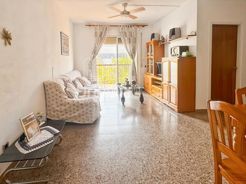 Foto 13a87e6d-c2ac-42f8-a0b2-3e57379936a2. Etagenwohnung mit heizung in Bufalà Badalona