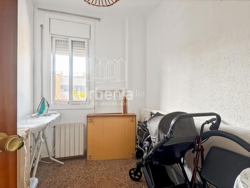 Foto 166f178a-4b5b-40b8-8a0b-538b125e61bb. Etagenwohnung mit heizung in Bufalà Badalona