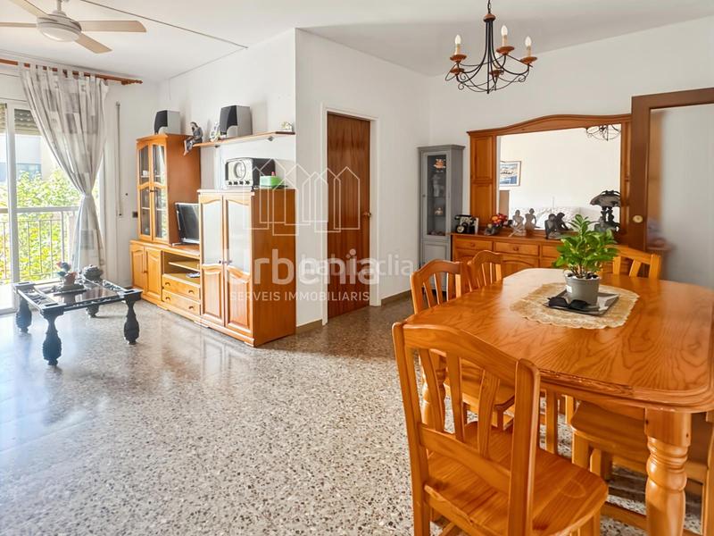 Foto 2daeb26f-3a49-4619-9343-315f7c908fb9. Etagenwohnung mit heizung in Bufalà Badalona