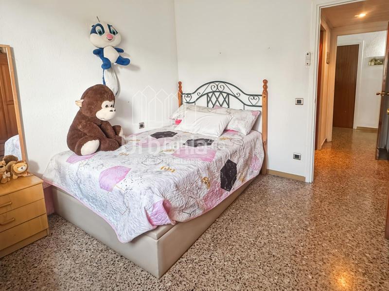 Foto c11f2595-ef2c-4031-97cb-0a29f9aeff86. Etagenwohnung mit heizung in Bufalà Badalona