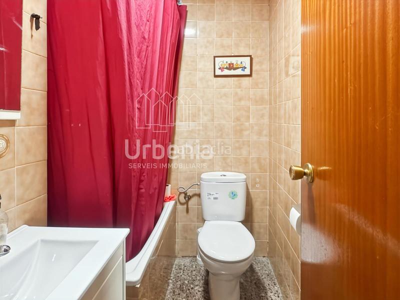 Foto c35240a4-9c84-44c3-93b6-8b3e0d044da8. Etagenwohnung mit heizung in Bufalà Badalona