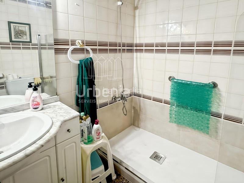 Foto cb8dc199-4e4d-48fe-ac07-a9a7ceba8cc4. Etagenwohnung mit heizung in Bufalà Badalona