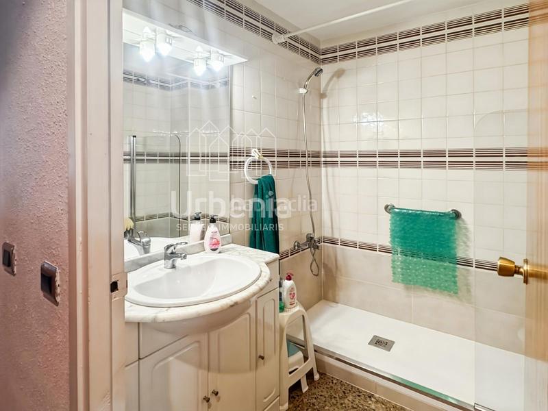 Foto e28c041c-b0b0-480a-a1bd-1a6b6f14bf86. Etagenwohnung mit heizung in Bufalà Badalona