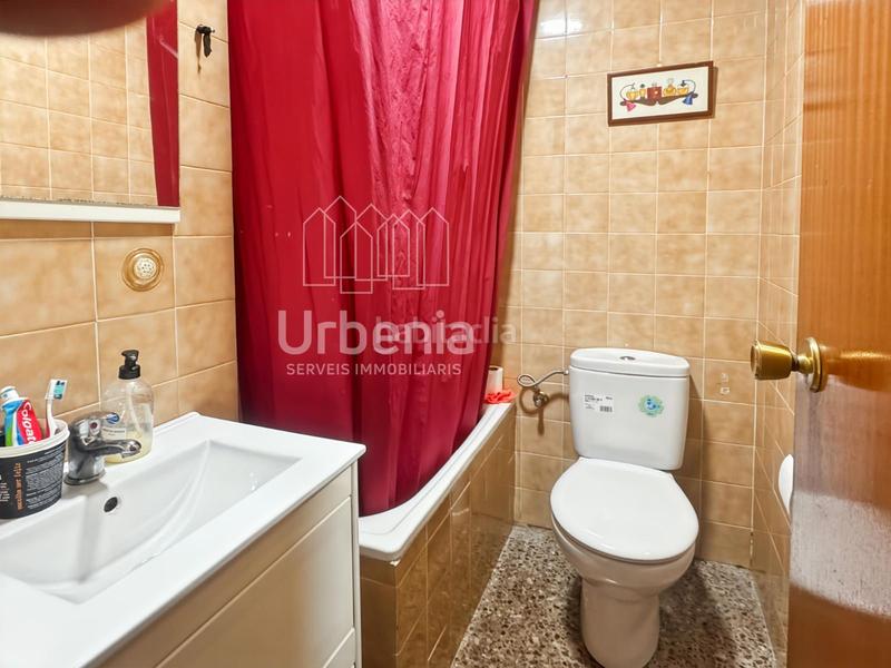 Foto eaa78204-8a04-4305-83fc-3fb119f21110. Etagenwohnung mit heizung in Bufalà Badalona