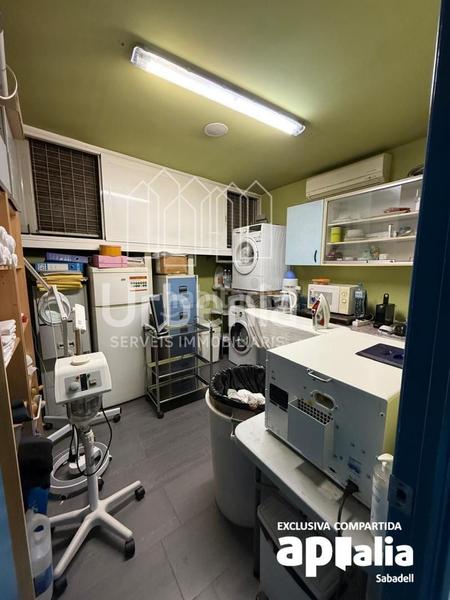 Foto b4be43b8-3e5f-4d15-bef6-fb48bd96cf86. Locale commerciale in Barri Antic Barberà del Vallès