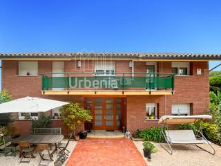 Casa a Montalnou - Milans del Bosc. Casa en sant vicenç de montalt con vistas panorámicas al mar