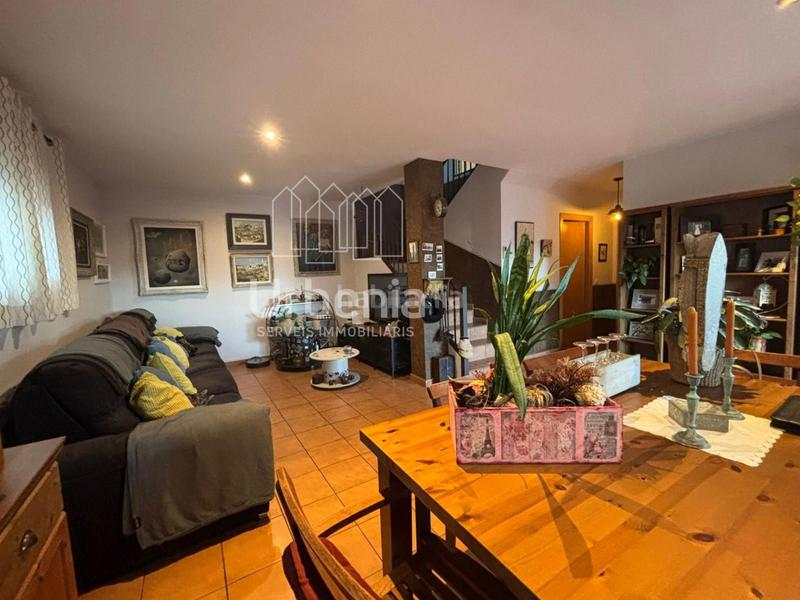 Foto a64754bc-aaf3-4fe0-86dc-bf0b37e4b8b7. Casa amb calefacció aparcament piscina a Mas Mora-Sant Daniel Tordera