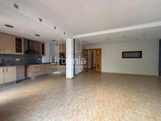 Pis a Les Creus. Planta baja en pineda de mar!