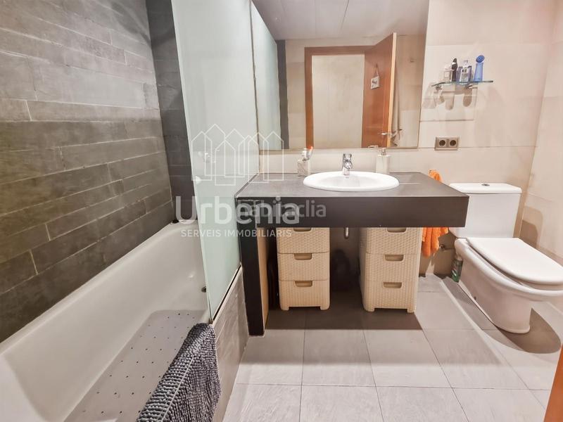 Foto 1712ea26-61b3-4c3e-83cc-23fc80ade5dc. Piso  en centro plaza santa anna, en Centre Mataró