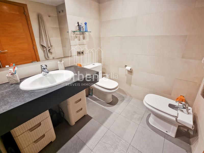 Foto 627f4464-8c2d-4a54-bafb-d6f24f64be9e. Piso  en centro plaza santa anna, en Centre Mataró