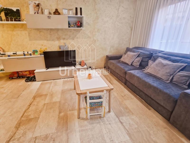 Foto 70b4ce81-b3fb-4703-8dbb-038e43f86a5d. Piso  en centro plaza santa anna, en Centre Mataró