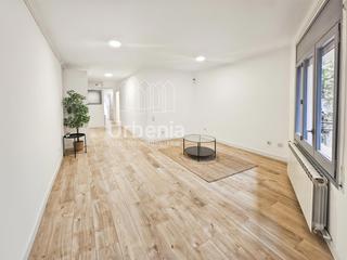 Appartement à Arenys de Munt. Piso reformado a estrenar en plena rambla francesc macià  arenys